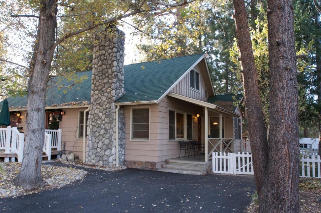 Sleepy Forest Cottages Big Bear Lake Room photo
